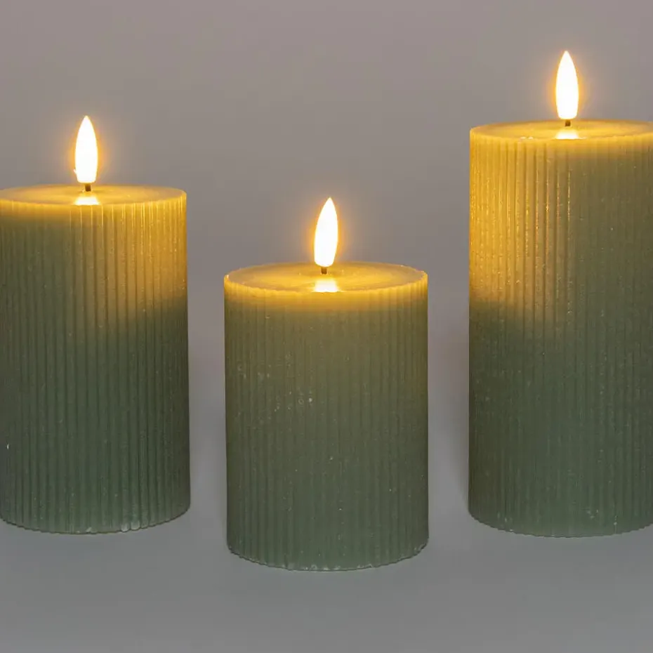 Anna Collection LED stompkaarsen - 3x - jade groen - ribbel - H7,5 cm