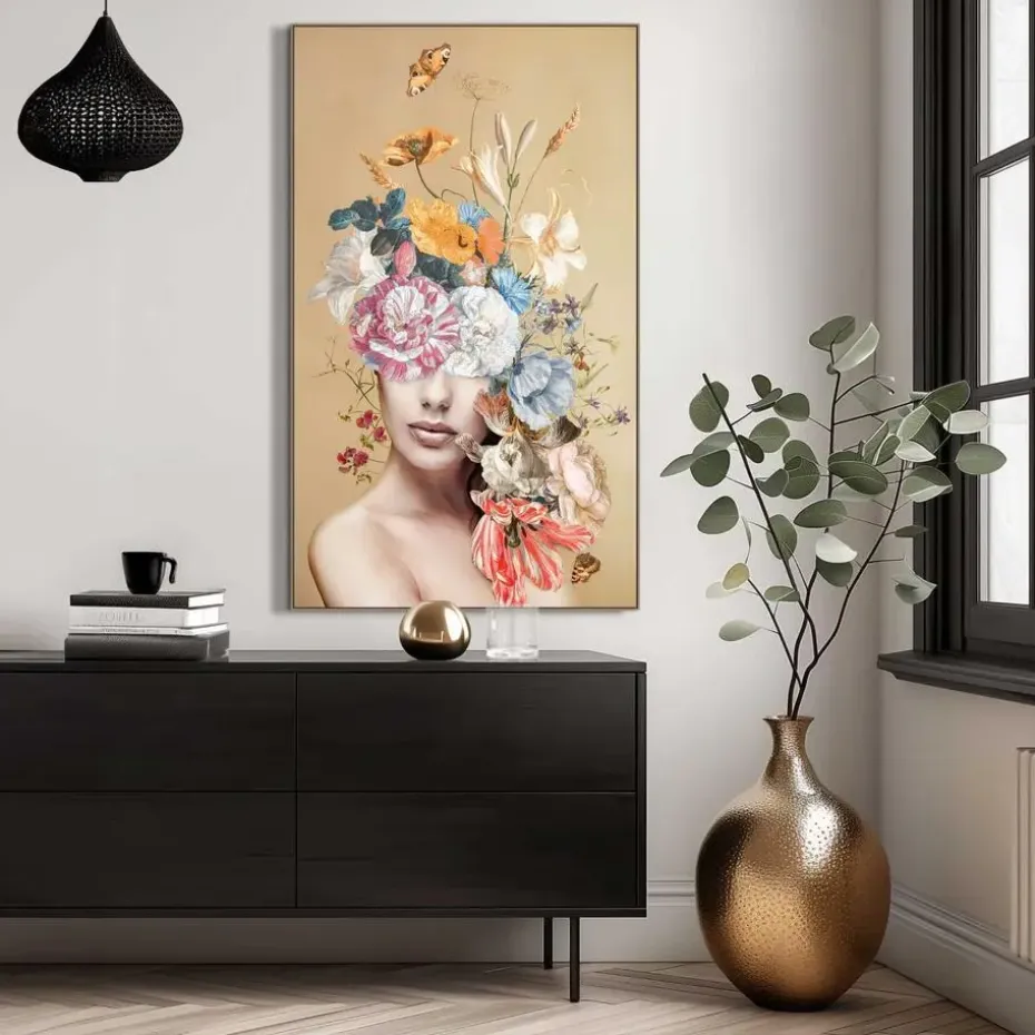 Art Frame Vrouw met bloemen - 118 x 70cm - Goudkleurig