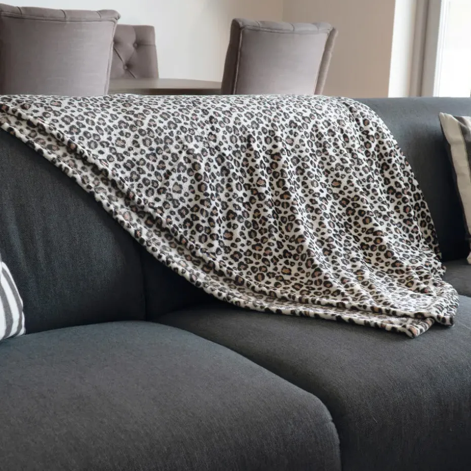 Bellatio design Plaid fleece deken - luipaard print - 120 x 160cm
