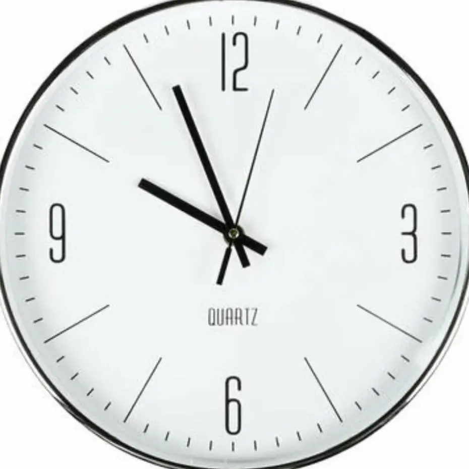 Benson Wandklok - zilverkleurig - D30 cm - minimalistisch design