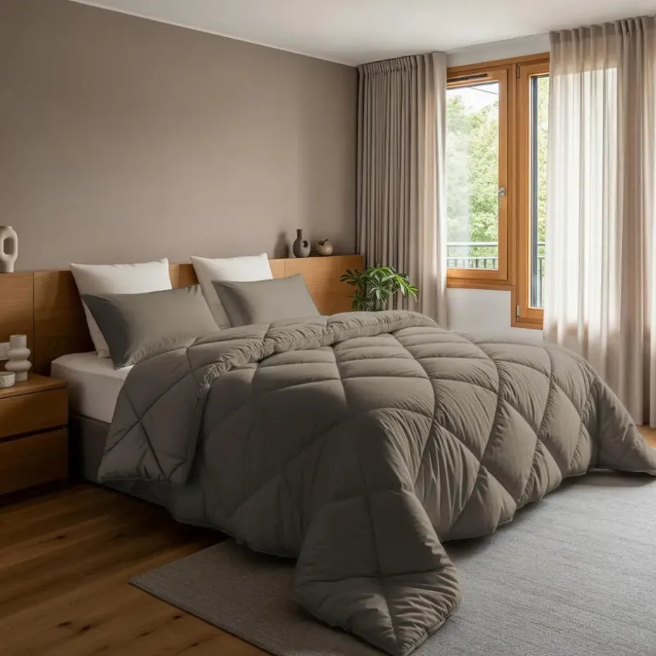 Dekbed zonder Overtrek Diamond 200x200 – Incl. Kussenslopen – Wasbaar – Taupe