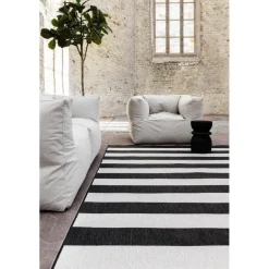 Interieur05 Buitenkleed Stripes zwart/wit dubbelzijdig - 230 x 160 cm