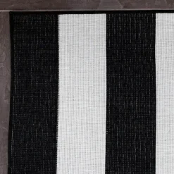 Interieur05 Buitenkleed Stripes zwart/wit dubbelzijdig - 230 x 160 cm