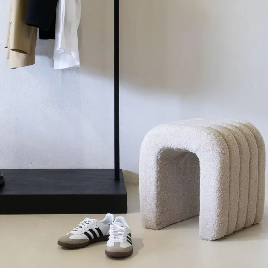 Poef Bouclé Taupe - Zithoogte 45 cm - Japandi Stijl