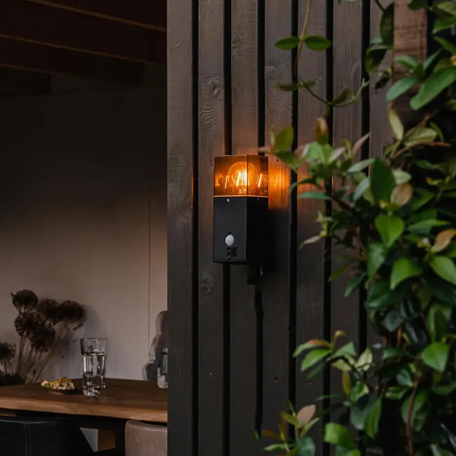 Qazqa buitenlampen met sensor denmark zwart e27