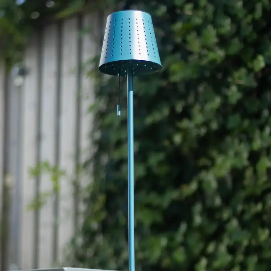 Qazqa staande buitenlampen ferre blauw geïntegreerde led