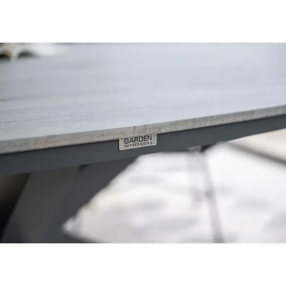 Ronde 4-persoons tuinset - Edison tafel - 4 Margriet stoelen