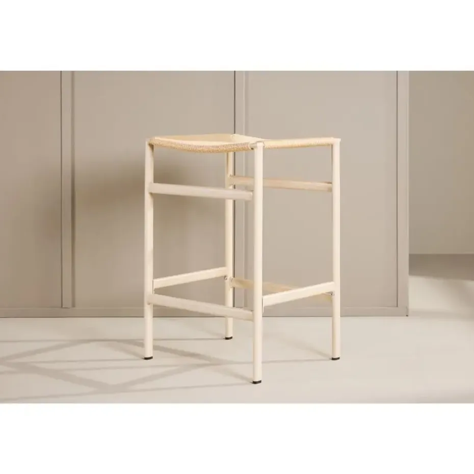 Svea - Polsty barkruk 63 cm - rattan - beige