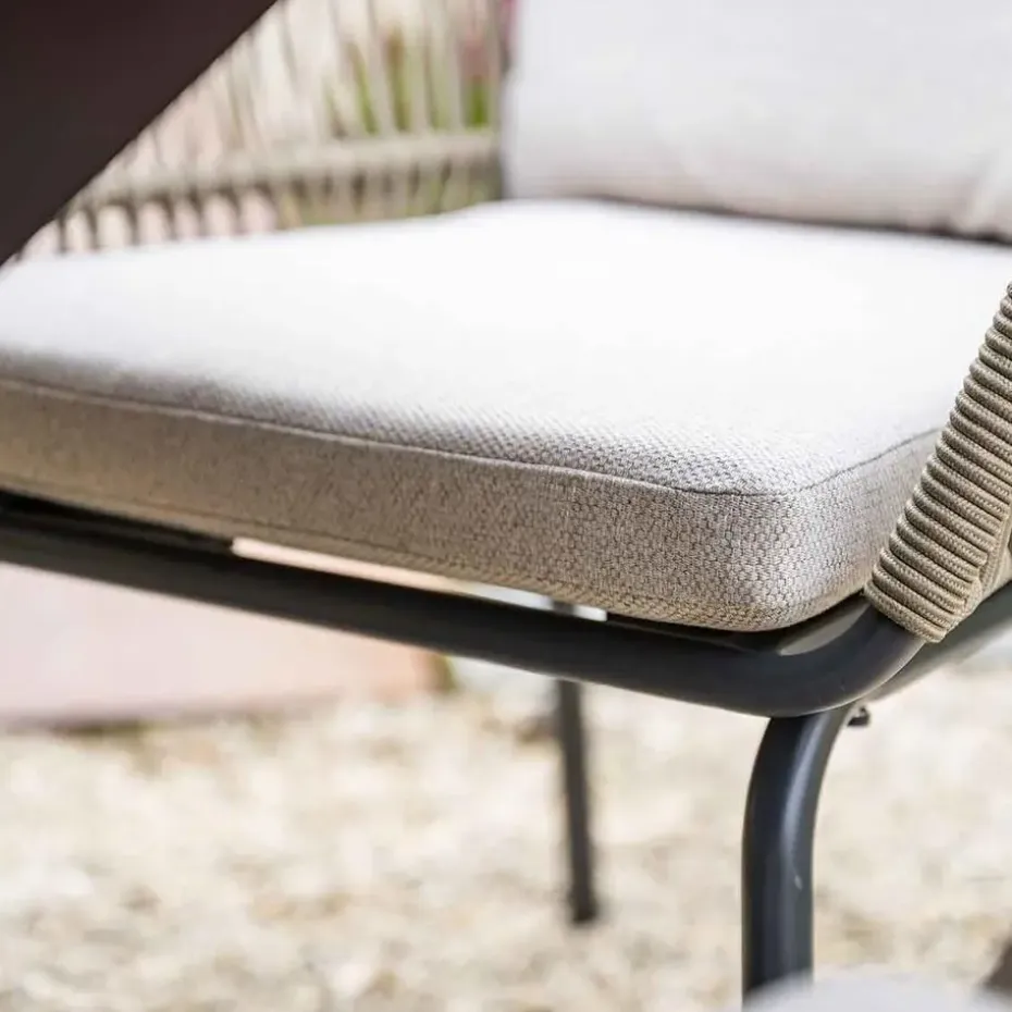 Triton dining fauteuil - carbon black - rope donker zand - desert sand