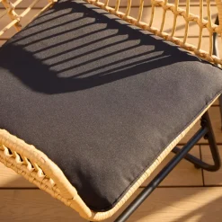 Tuinset van rotan en metaal in zwart