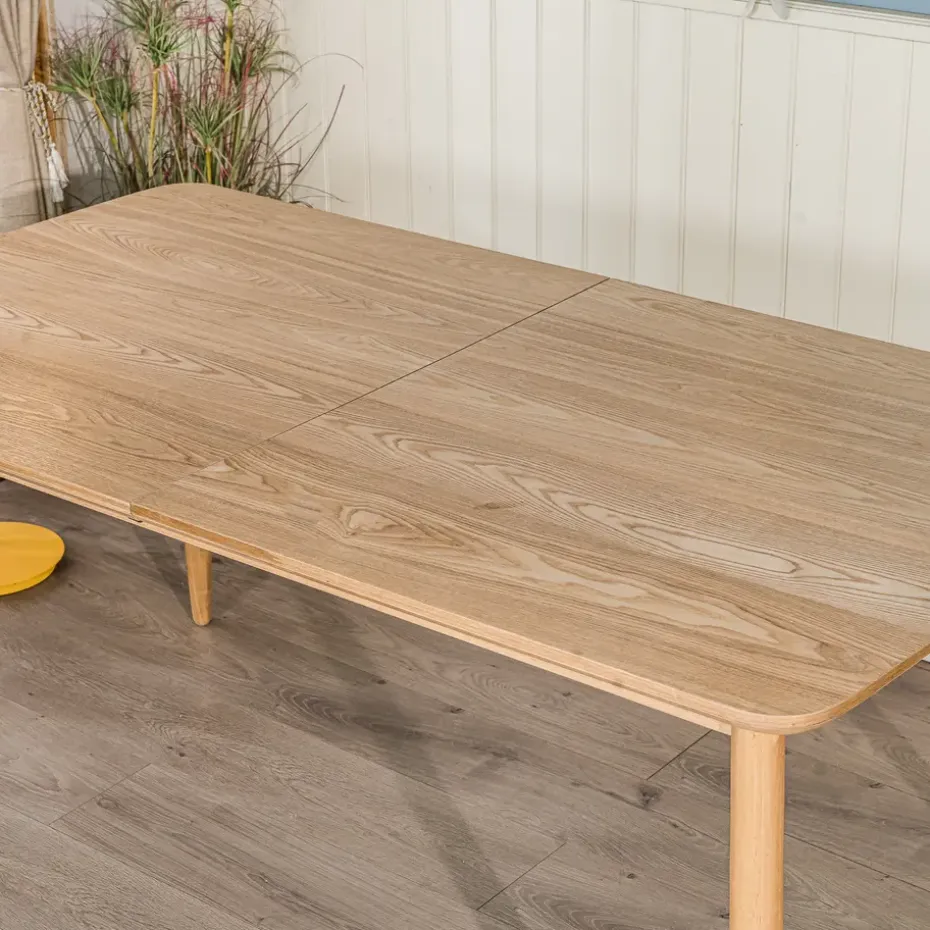 Uitschuifbare rechthoekige eettafel voor 6-8 personen van bruin